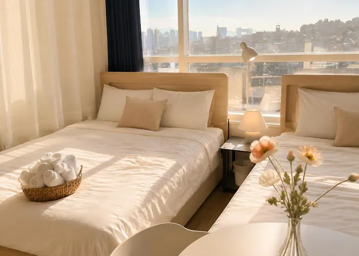 Seoullo #2min Walk From Station #elevator #city View Apartment